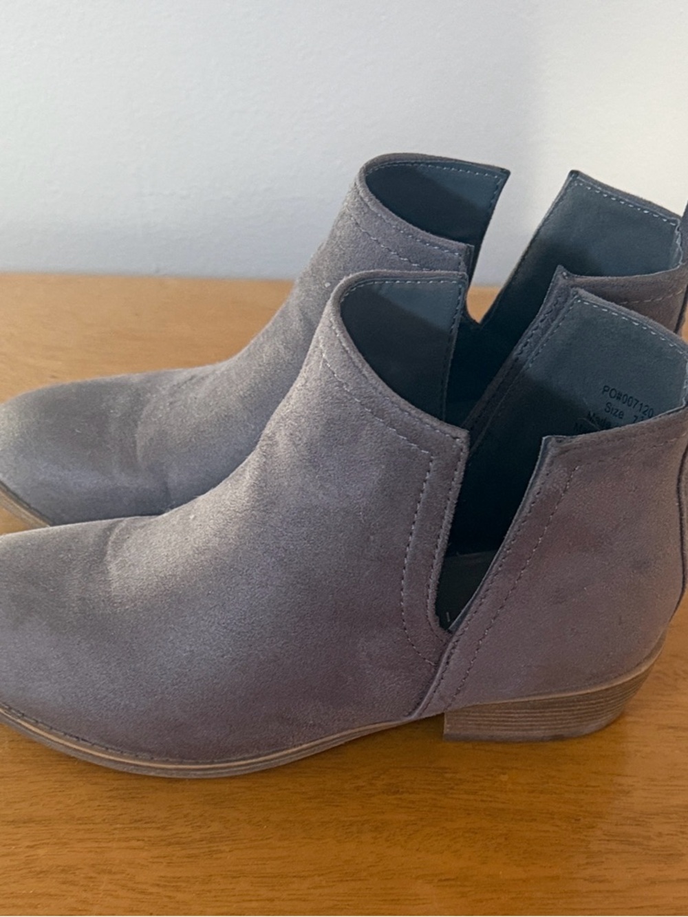 Journee  Boots Women’s Suede Ankle Bootie in Gray - Chelsea Style 7.5